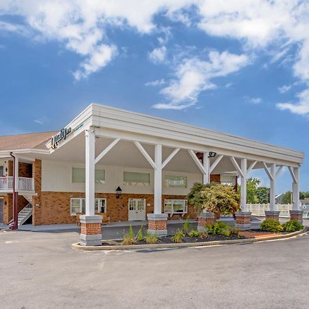 Quality Inn Smoketown  외부 사진