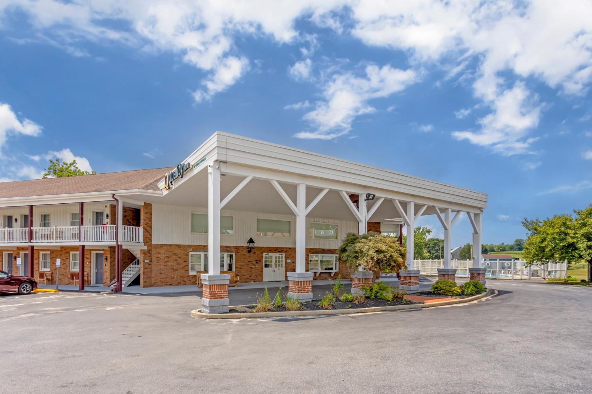 Quality Inn Smoketown  외부 사진